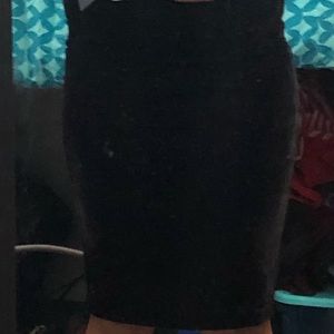 Velvet pencil skirt with slit in back